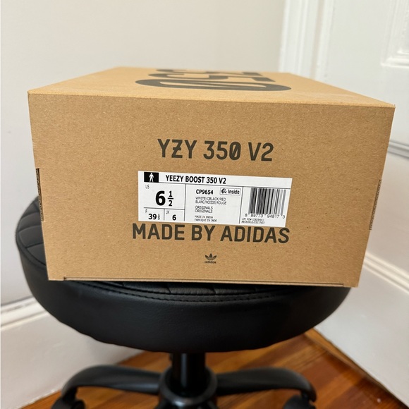 Adidas Yeezy Boost 350 V2 Zebra - Picture 4 of 5